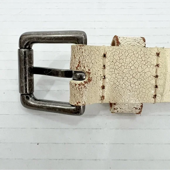 Y2K Inspired Leather Metal Studded Belt Women’s S Goth Punk Rock Distressed - Picture 4 of 10